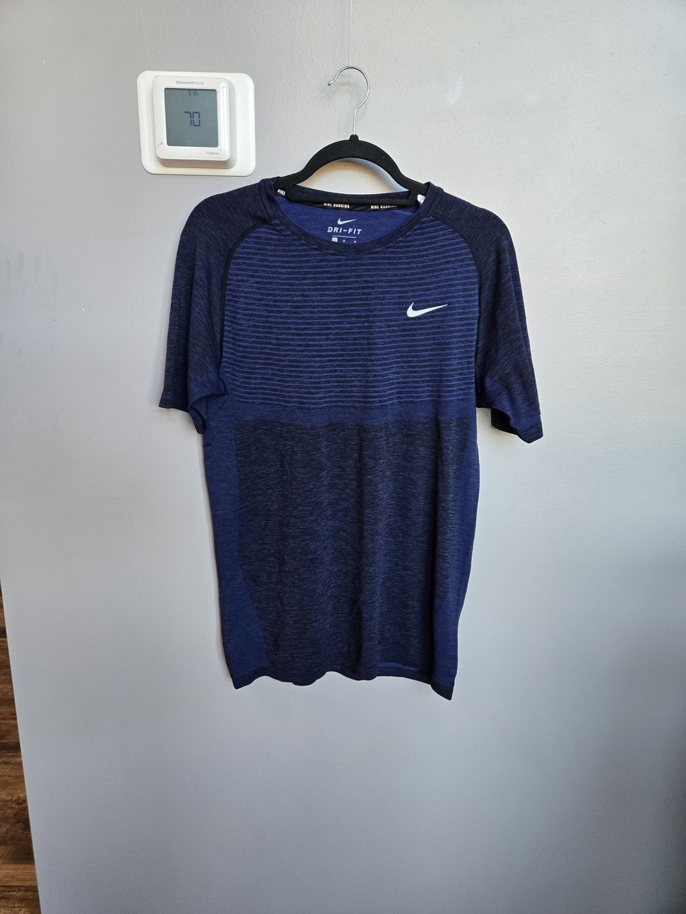 Nike Men’s Dri-FIT Navy Short-Sleeve Performance Tee